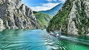 Një nga vendet më pak të eksploruara në Shqipëri është pa asnjë dyshim, lumi i Gashit.