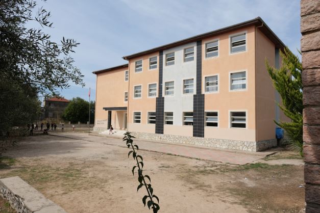 Shkolla 9-vjeçare Lukovë