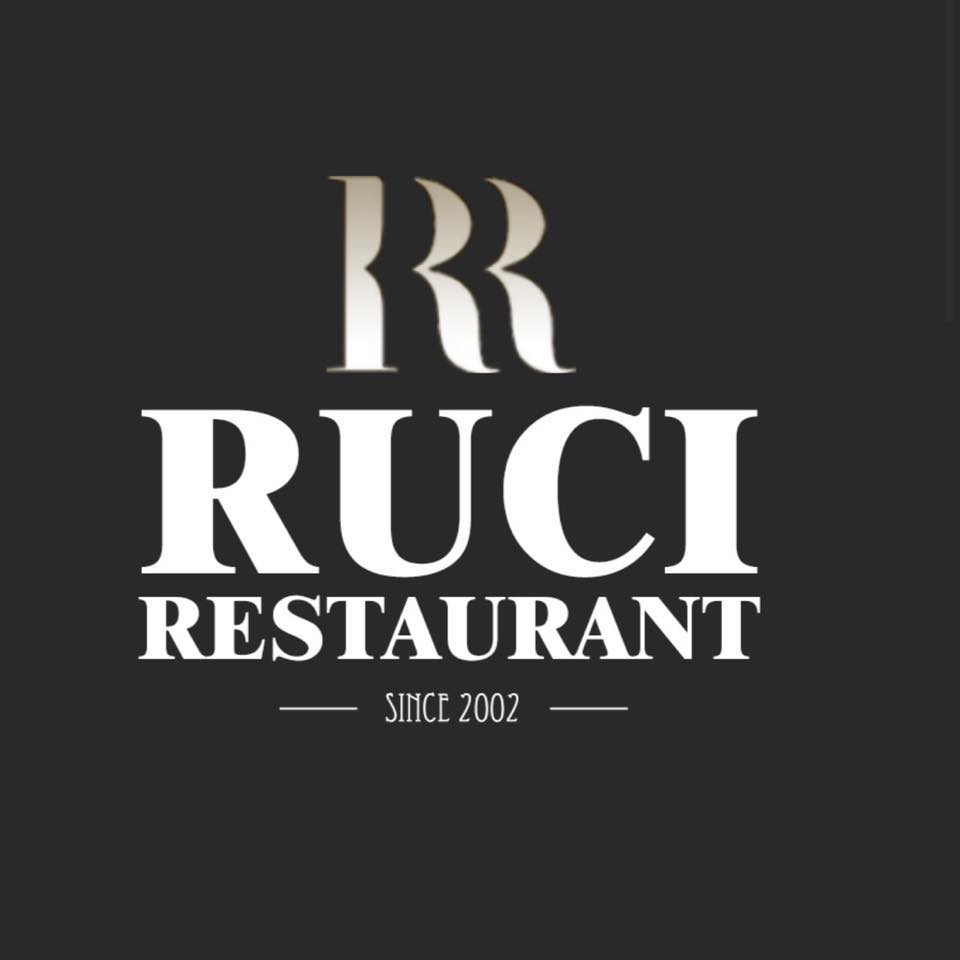 With many years of experience and a rich and wonderful cuisine, Alqi Ruci Restaurant offers a warm and elegant atmosphere that invites visitors to enjoy a pleasant time.