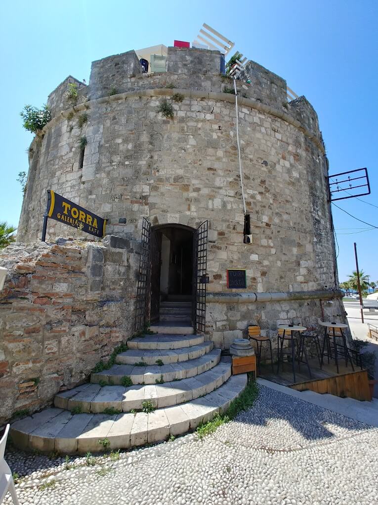 The Torra Veneziane is a key historical landmark in Durrës, Albania, serving as a vital defensive structure. 
